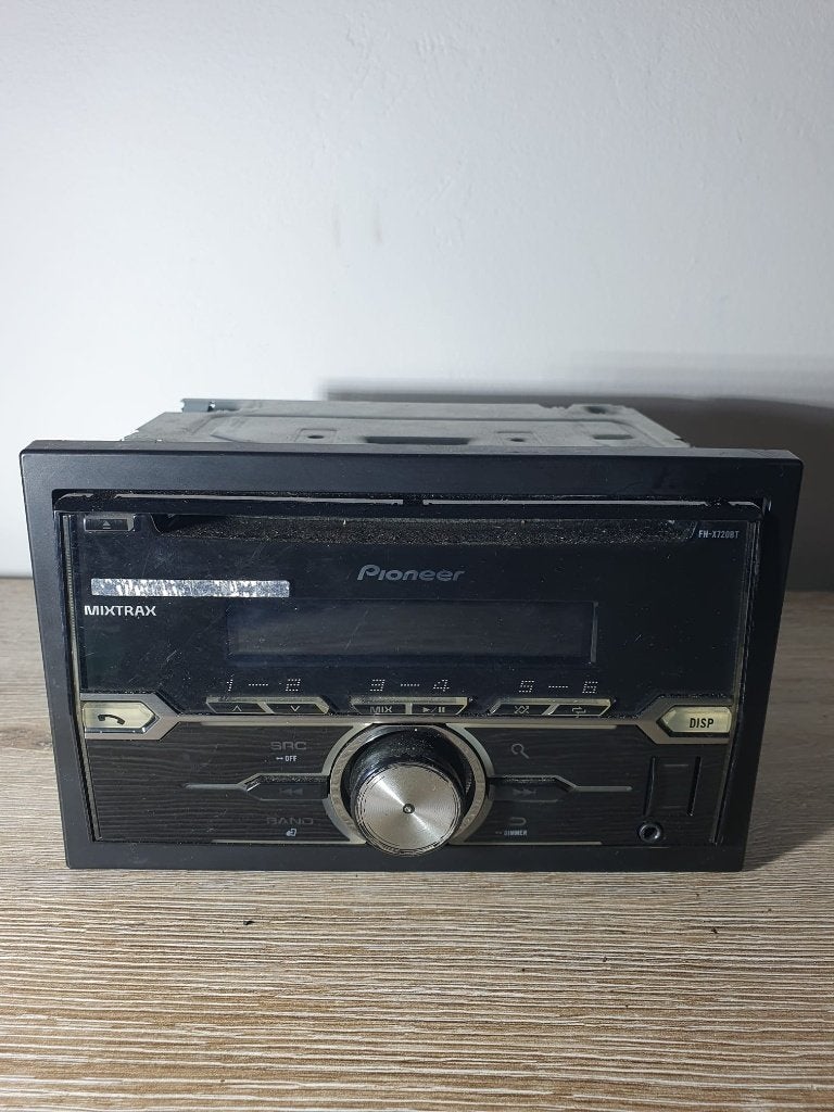 Peugeot 207 Dubbeldin radio, Auto diversen, Ophalen of Verzenden
