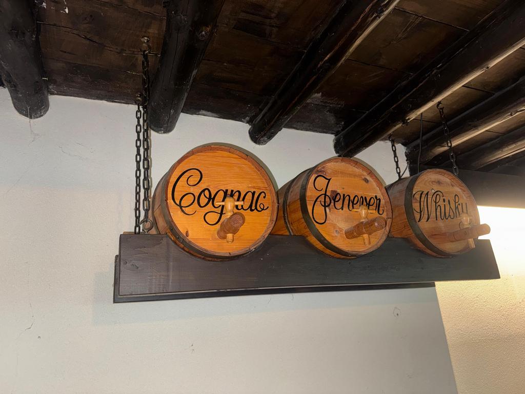 Decoratieve Houten Vaten: Cognac, Jenever, Whisky, Ophalen
