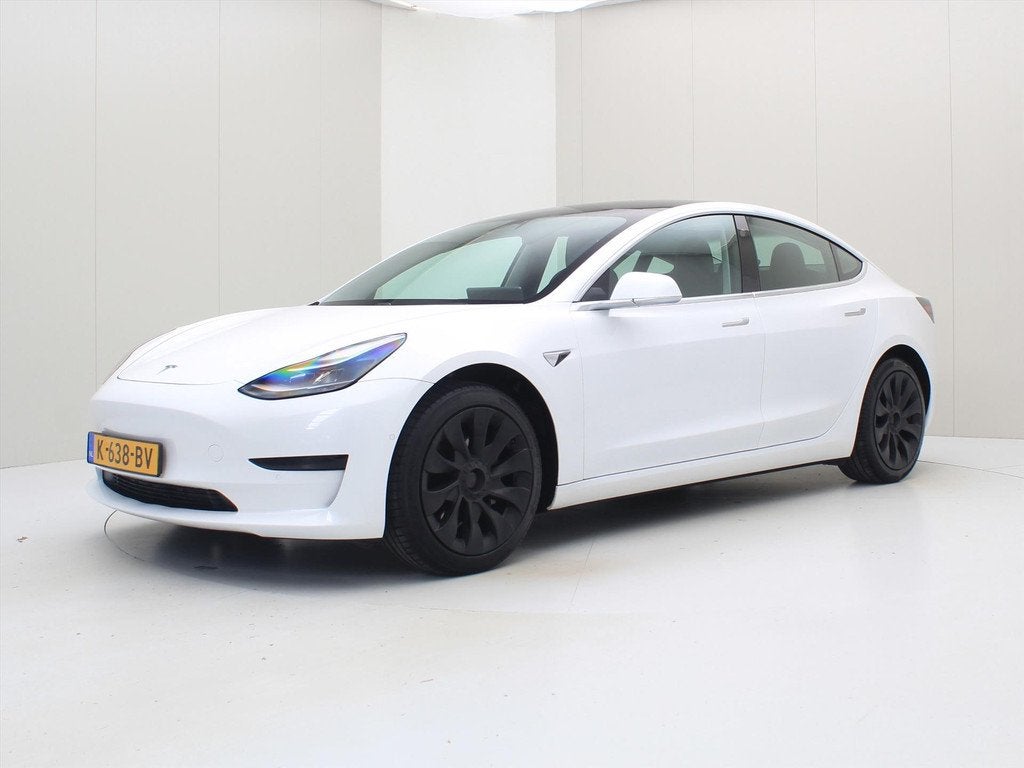 Tesla Model 3 Standard RWD Plus 89% SoH [ LFP-ACCU+AUTOPILOT, Automaat, Achterwielaandrijving, Gebruikt, Zwart