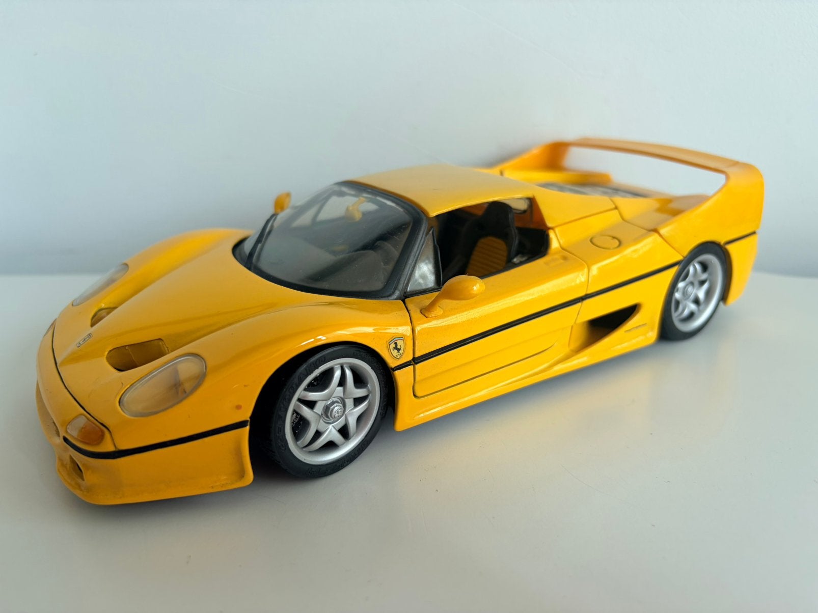 Maisto Ferrari F50 schaal/model auto 1:18 geel!!!, Ophalen of Verzenden, Gebruikt, Auto, Maisto