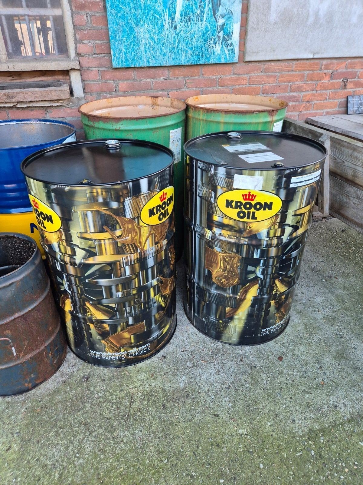 Oliedrums olievaten decoratie industriële statafels reclame, Ophalen