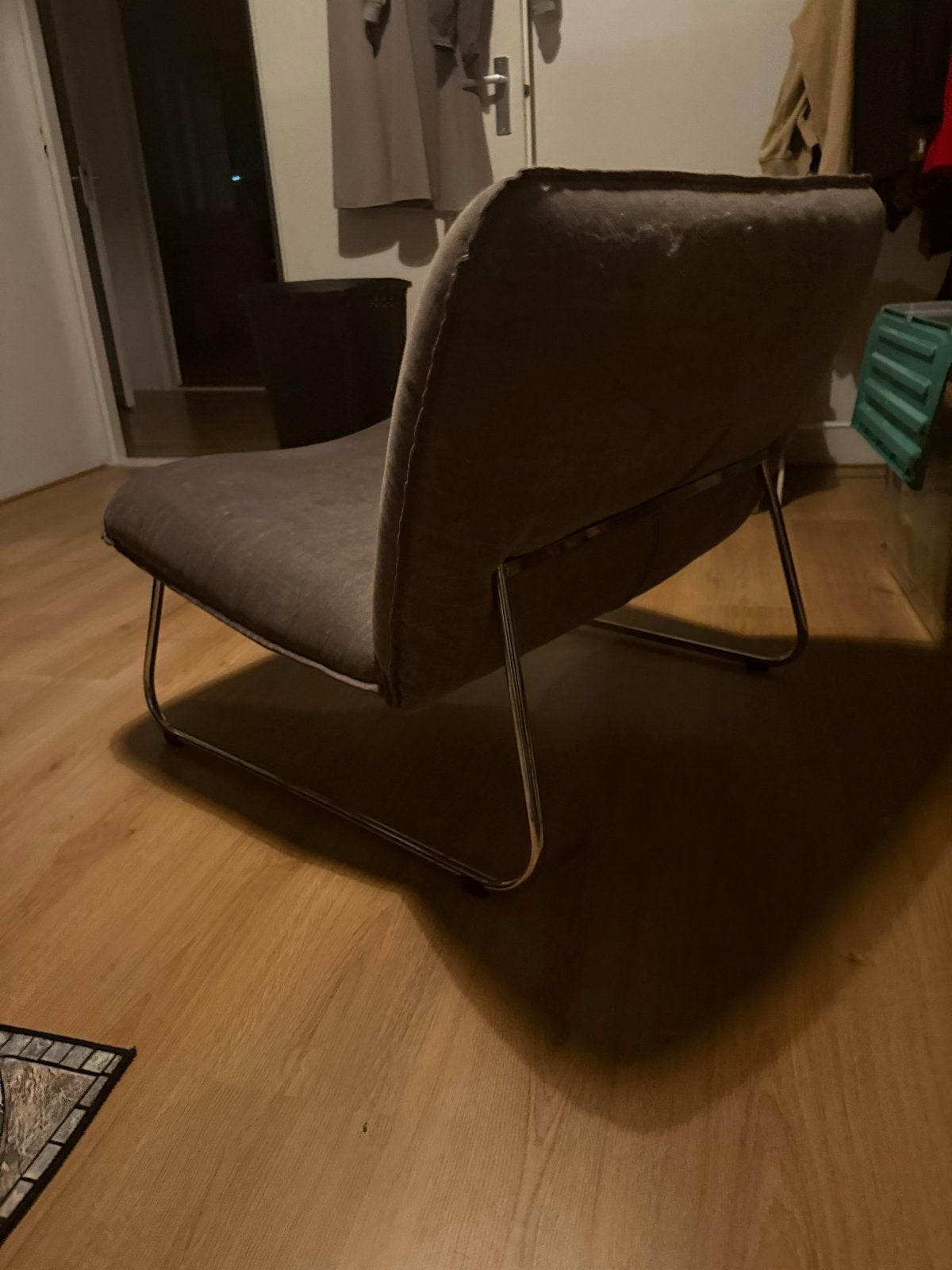 Comfortabele loungestoel - Grijs stof met metalen frame, Huis en Inrichting, Ophalen, Gebruikt, Eén, Stof