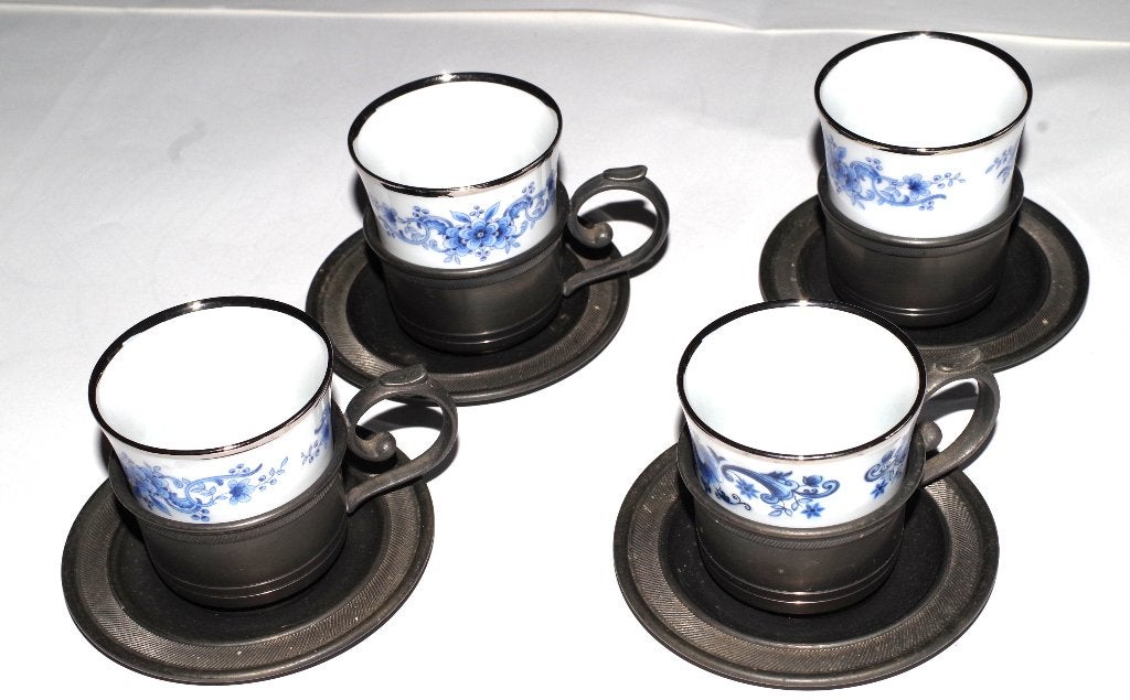 kopjes en schoteltjes, Ophalen, Zo goed als nieuw, Overige stijlen, Kop(pen) en/of Schotel(s)