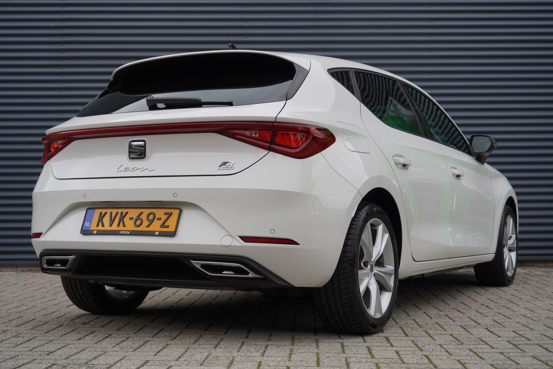 SEAT Leon 1.4 TSI eHybrid 204pk PHEV FR Business Intense | S, Auto's, 12 maanden, Stof, Gebruikt, 4 cilinders