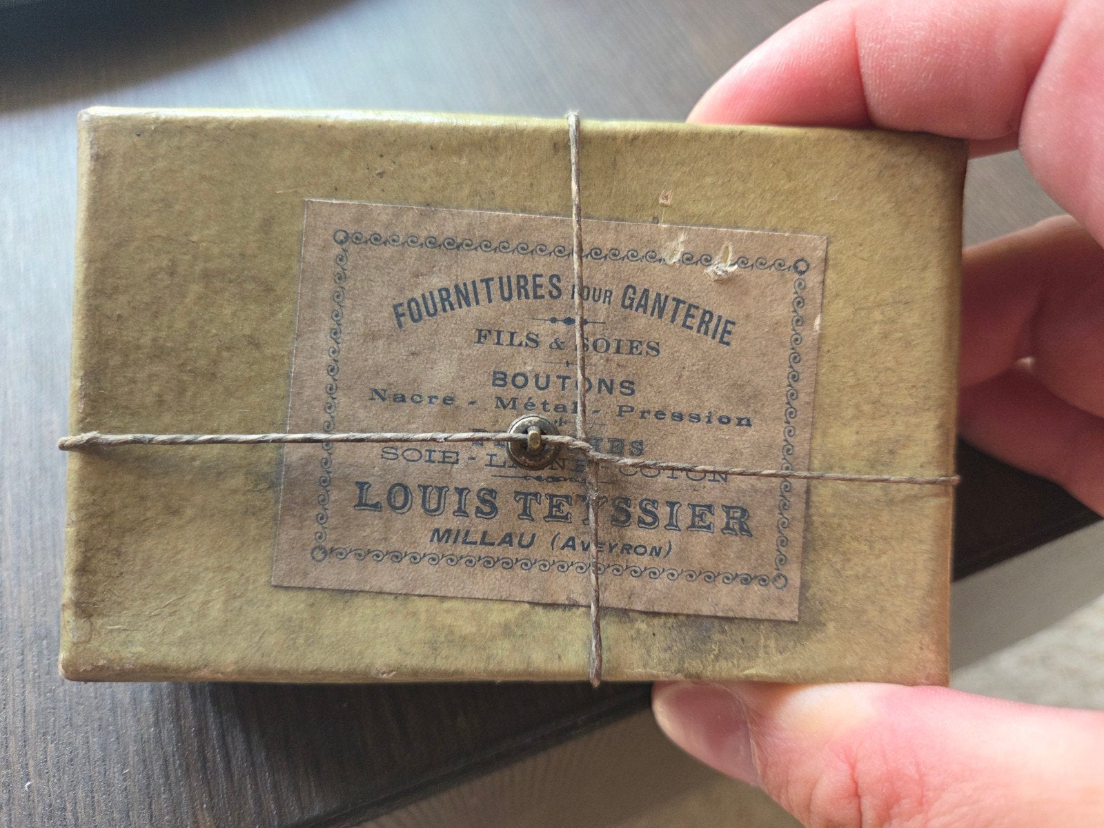 Antiek Frans fournituren-doosje – Louis Teyssier, Millau ,, Antiek en Kunst, Ophalen of Verzenden
