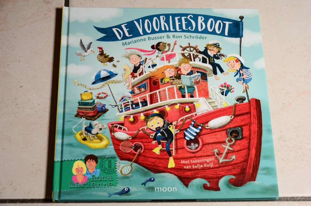 De voorleesboot / Marianne Busser en Ron Schröder, Ophalen of Verzenden, Zo goed als nieuw, Fictie algemeen, Voorleesboek