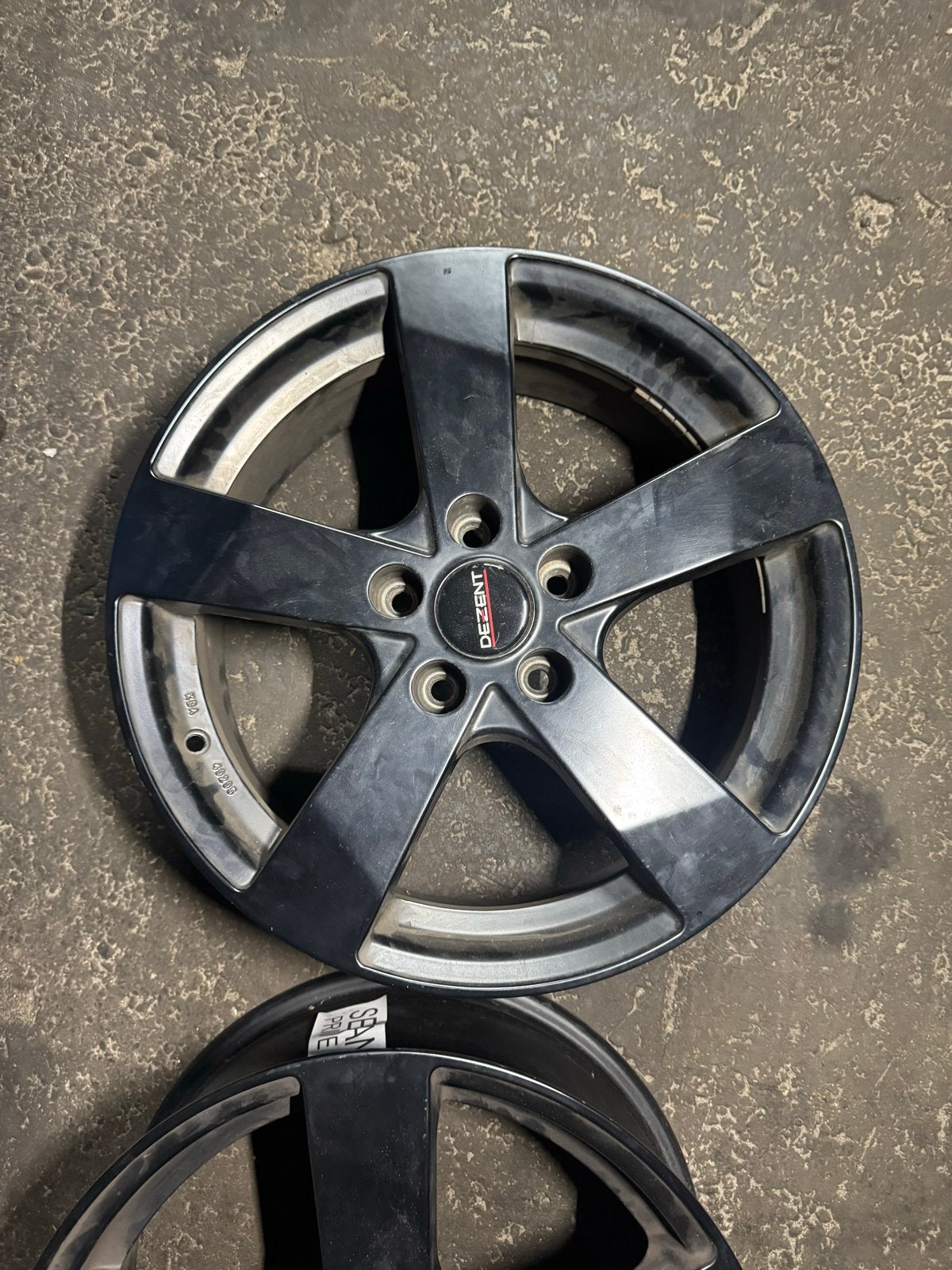 Dezent TD Black 7jx17 ET 40 5x114,3, Ophalen, Gebruikt