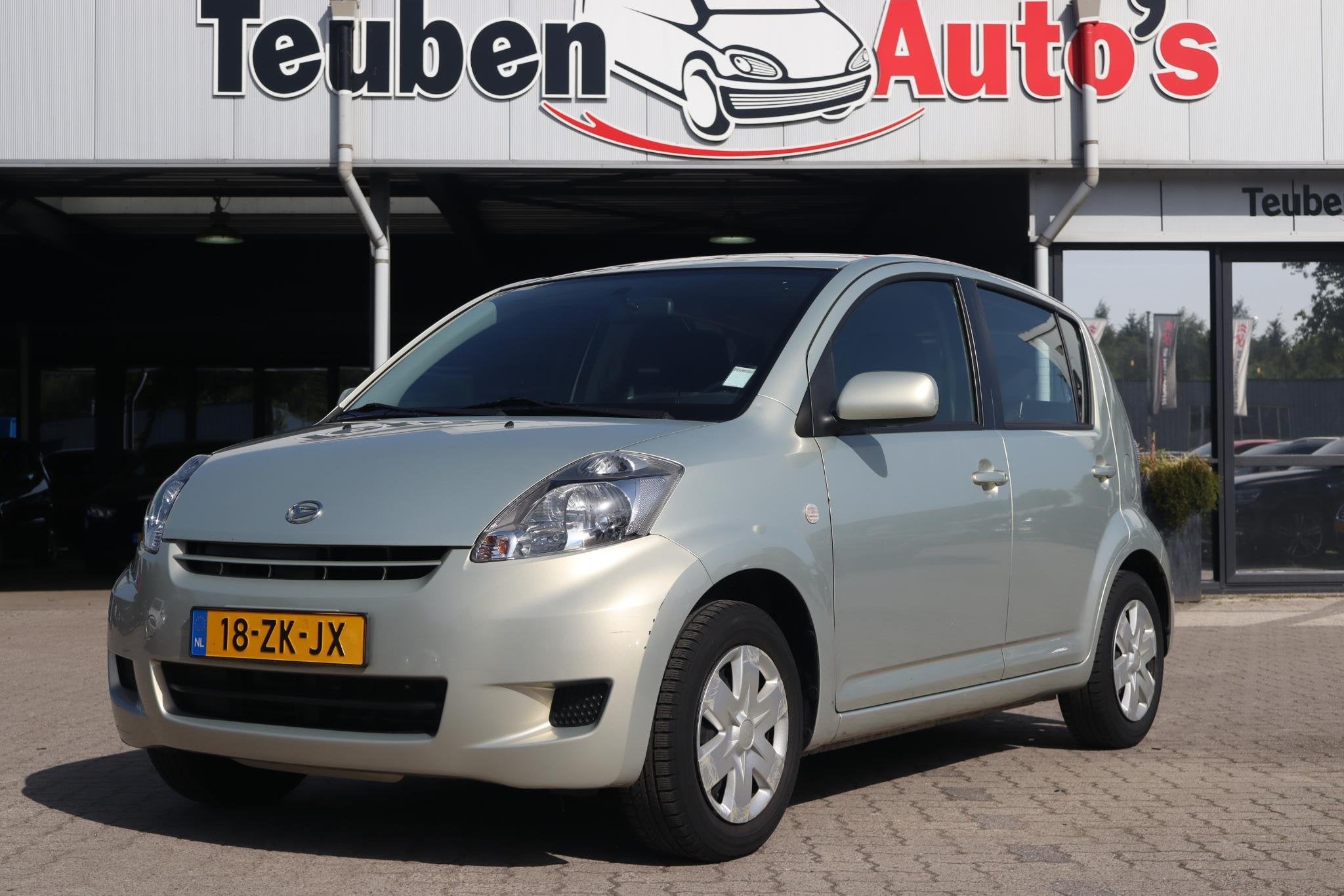 Daihatsu Sirion 2 1.0-12V Premium | Elektrisch pakket | APK, Voorwielaandrijving, Metallic lak, Stof, Gebruikt