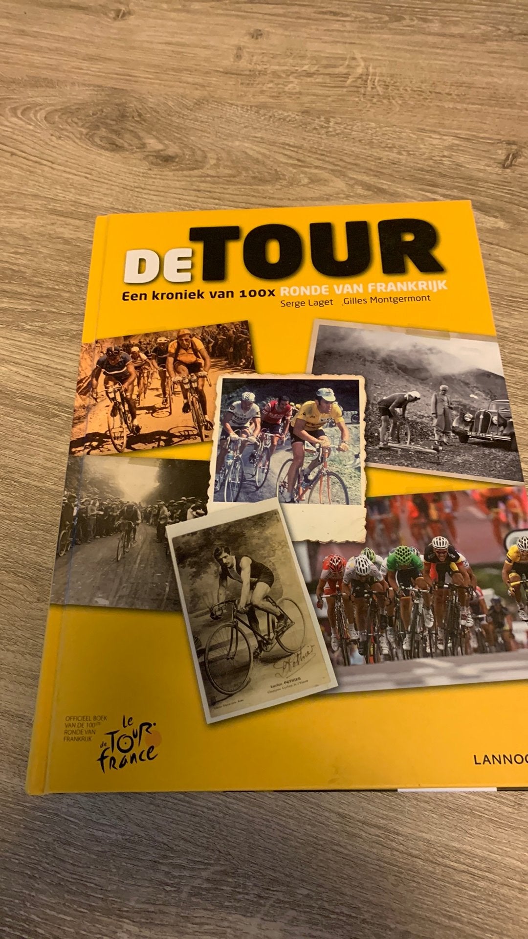 De Tour, een kroniek van de tour de France, Ophalen of Verzenden, Zo goed als nieuw, Lopen en Fietsen