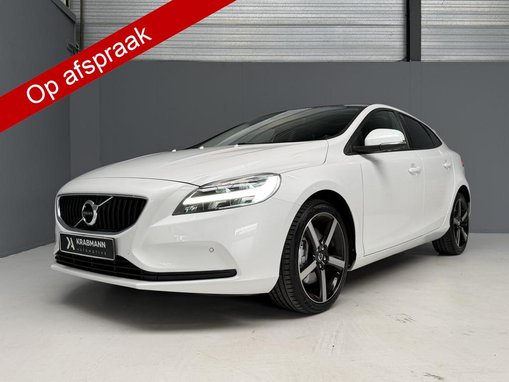 Volvo V40 T3 Polar+ Sport Panorama|Leder|Automaat|LED|, Auto's, Volvo, Zwart, 4 cilinders, Wit, Leder