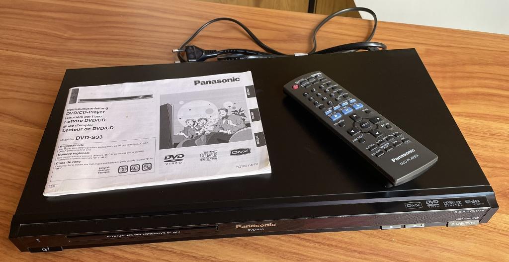 Defecte Panasonic dvd-speler DVD-S33 met afstandsbediening, Ophalen of Verzenden, Niet werkend, Dvd-speler, Panasonic