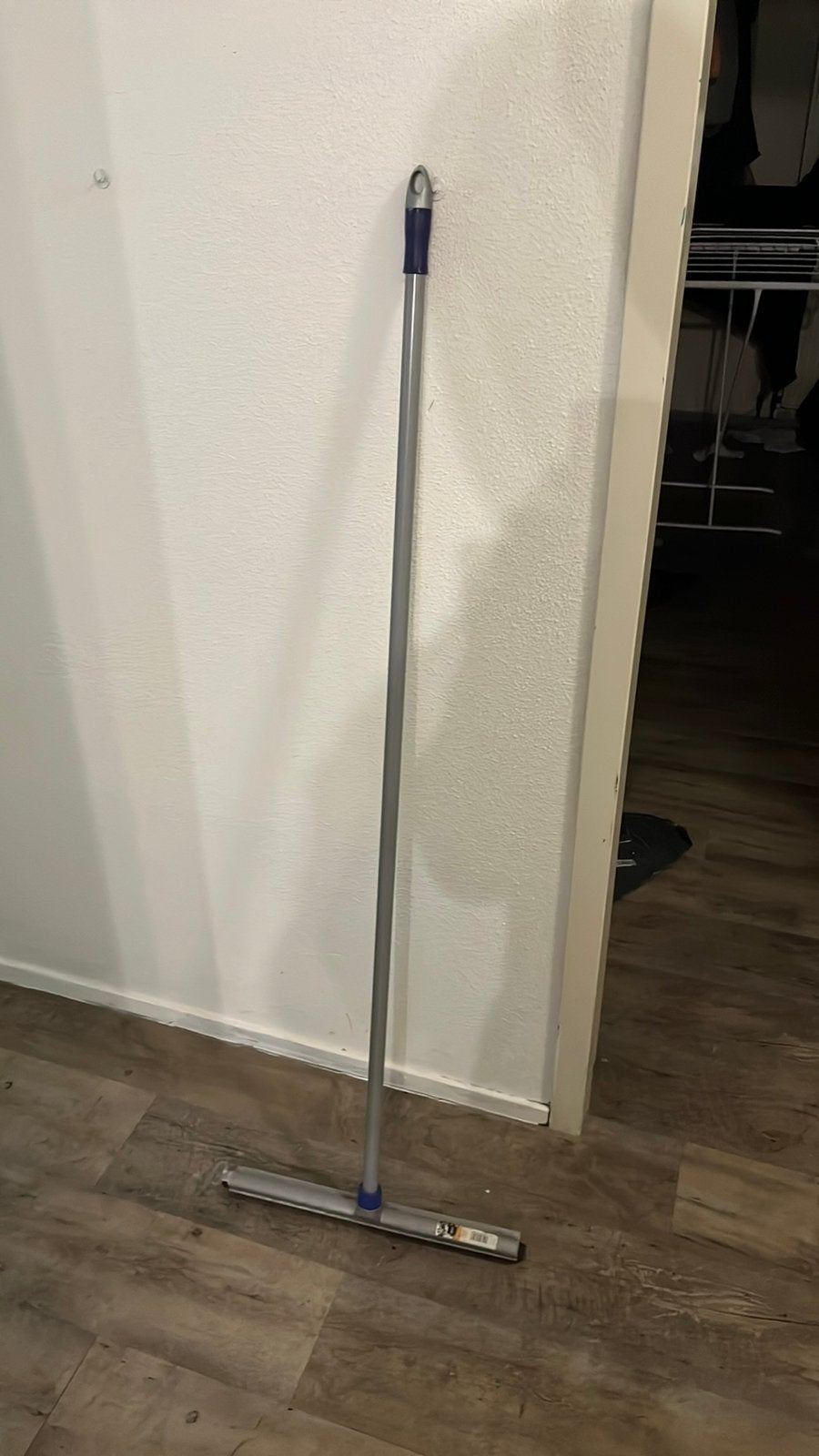 Vloertrekker, Ophalen, Raamwisser of Trekker