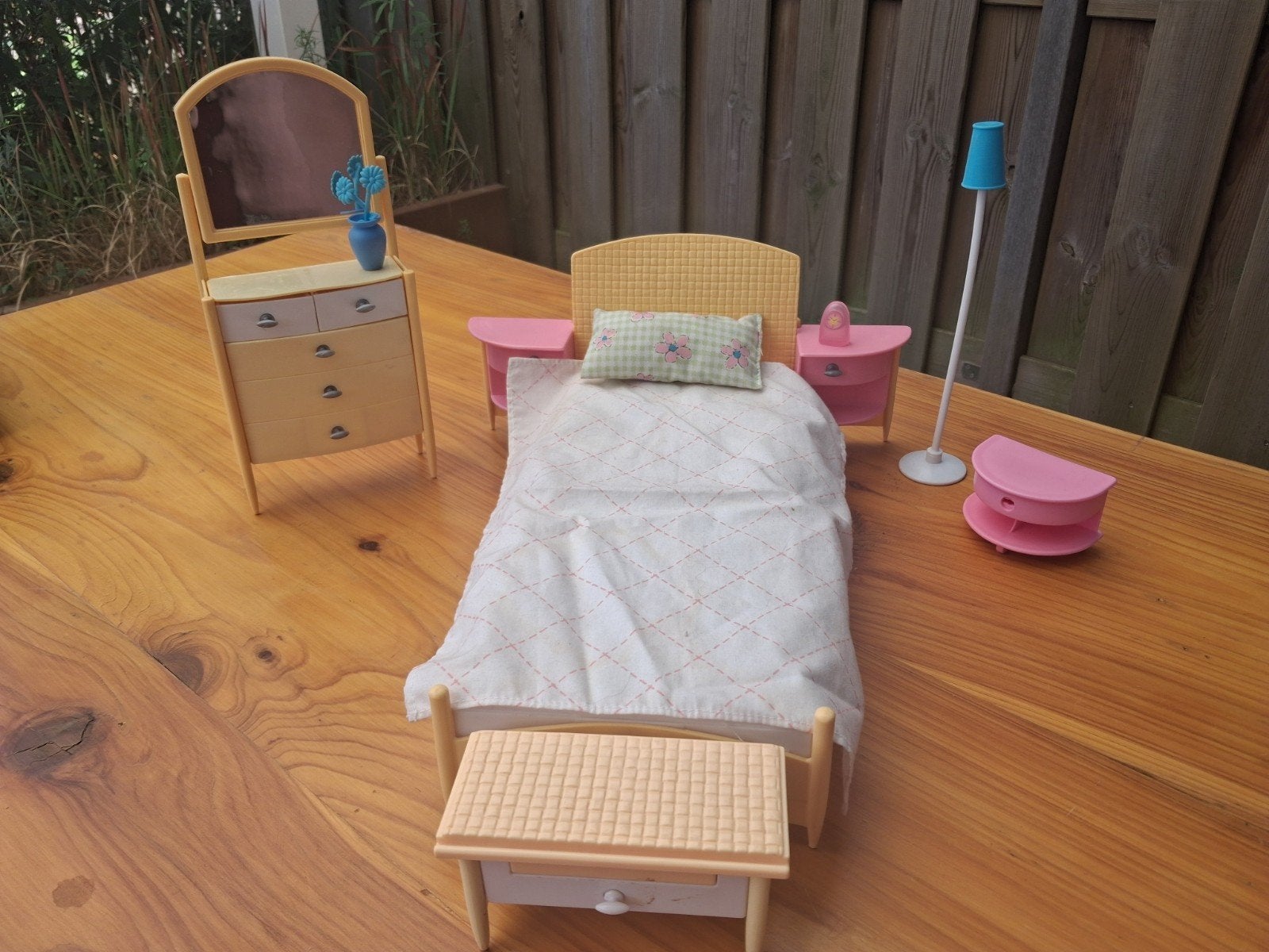 vintage barbie slaapkamer, Verzamelen, Ophalen of Verzenden, Zo goed als nieuw, Poppenhuis