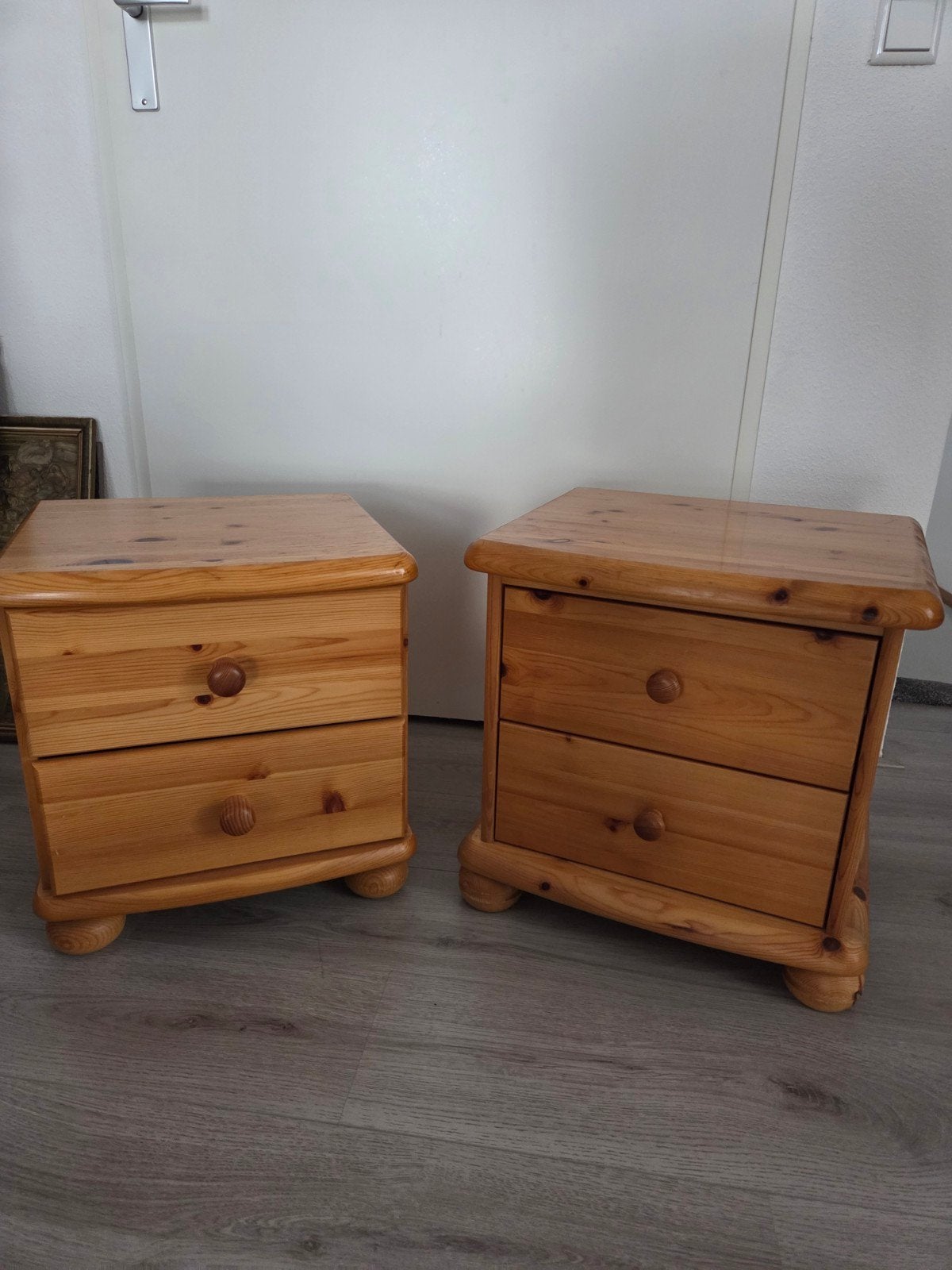 2 mooie grenen nachtkastjes, Huis en Inrichting, Ophalen, Minder dan 45 cm