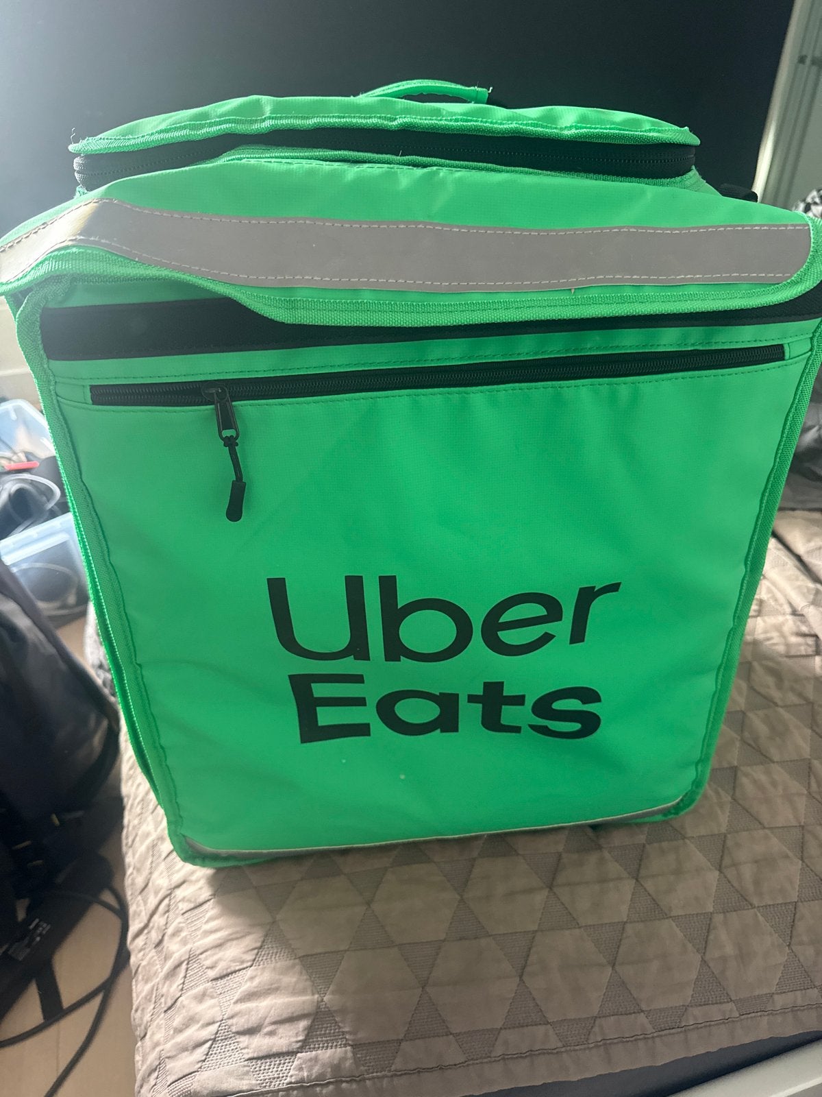 Uber Eats bezorgtas - Zo goed als nieuw, 25 tot 40 cm, Zo goed als nieuw, Waterdicht, Ophalen