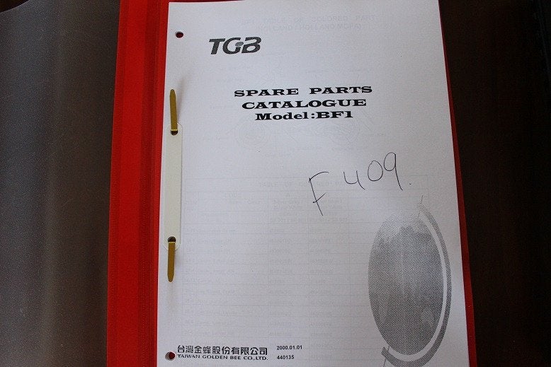 TGB BF1 [ F409 ] 2000 parts catalogue, Ophalen of Verzenden, Gebruikt