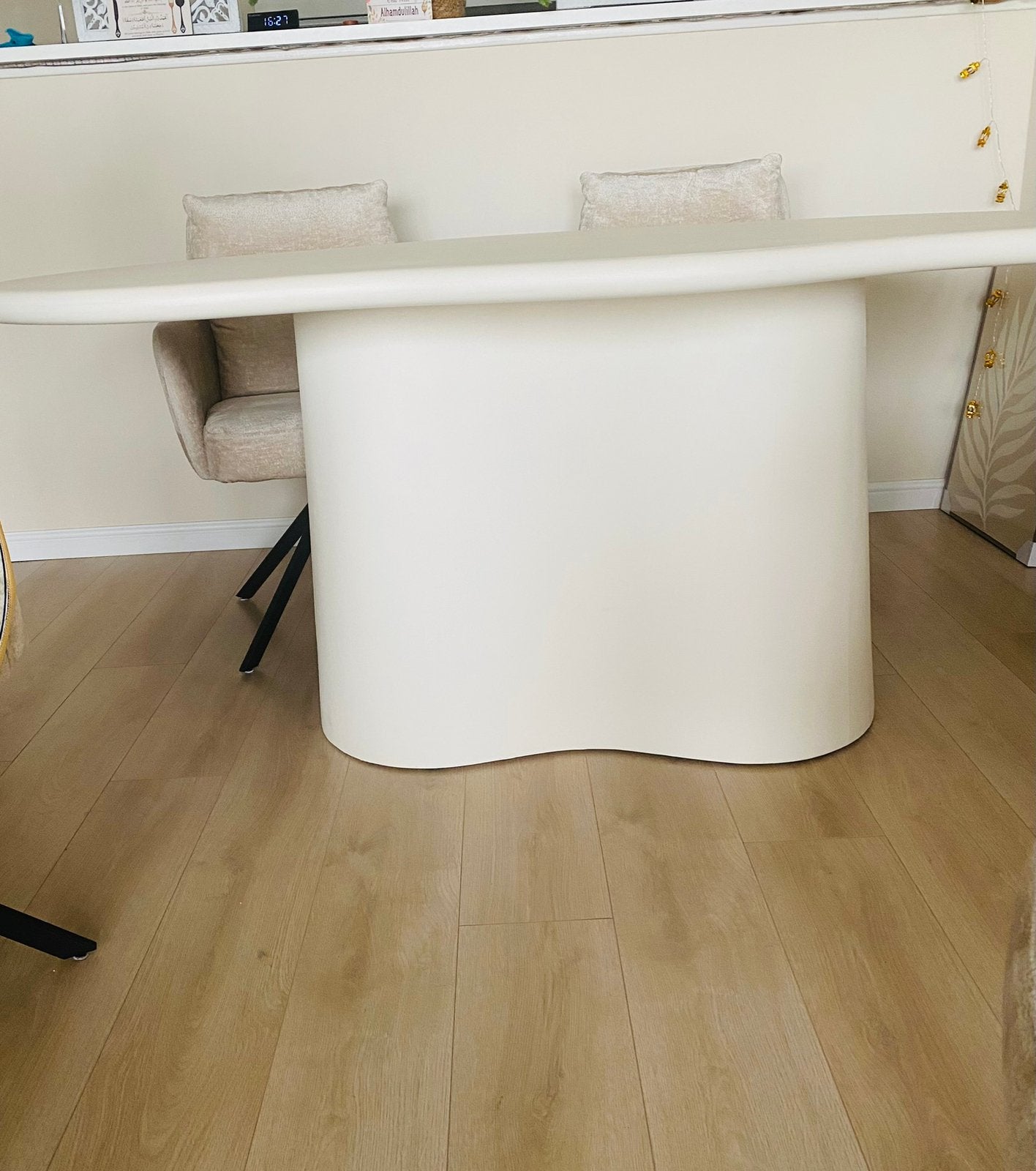 Japandi Eettafel Organisch design, Huis en Inrichting, Ophalen, 50 tot 100 cm, Zo goed als nieuw, 150 tot 200 cm