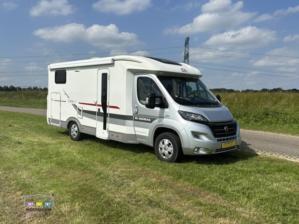 Adria Coral Axess 600 SL | 2015 | Automaat | Lengte bedden, Kluisje, Ringverwarming, Fiat, Tot en met 2