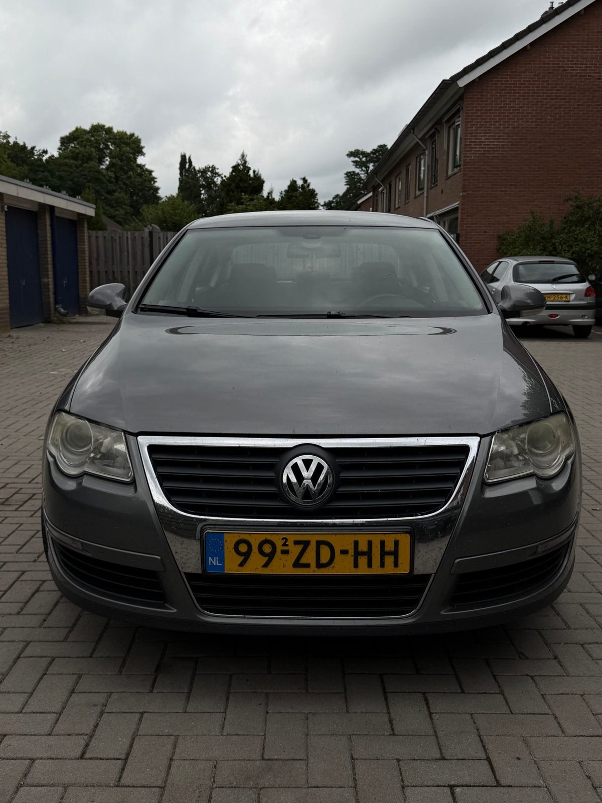 Volkswagen Passat 2.0 FSI 110KW 2008 Grijs, Auto's, Voorwielaandrijving, 730 kg, 4 cilinders, 1984 cc