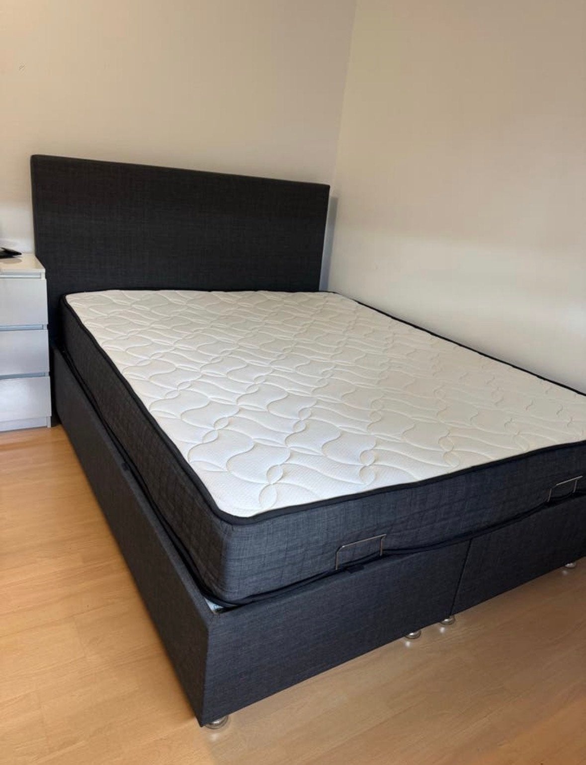 Zo goed als nieuw tweepersoons boxspring met matras, Ophalen, Tweepersoons, Zo goed als nieuw, 200 cm