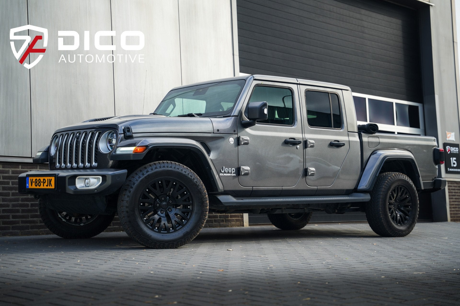 Jeep Gladiator Overland 3.0 CRD 264 pk 4x4 / BTW-auto/ ACC/, Auto's, Gebruikt, 2987 cc, Leder, Bedrijf