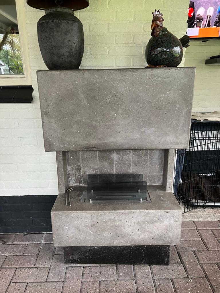 Betonnen haard met bio-ethanol brander, Ophalen of Verzenden, Gebruikt, Vrijstaande haard, Overige soorten