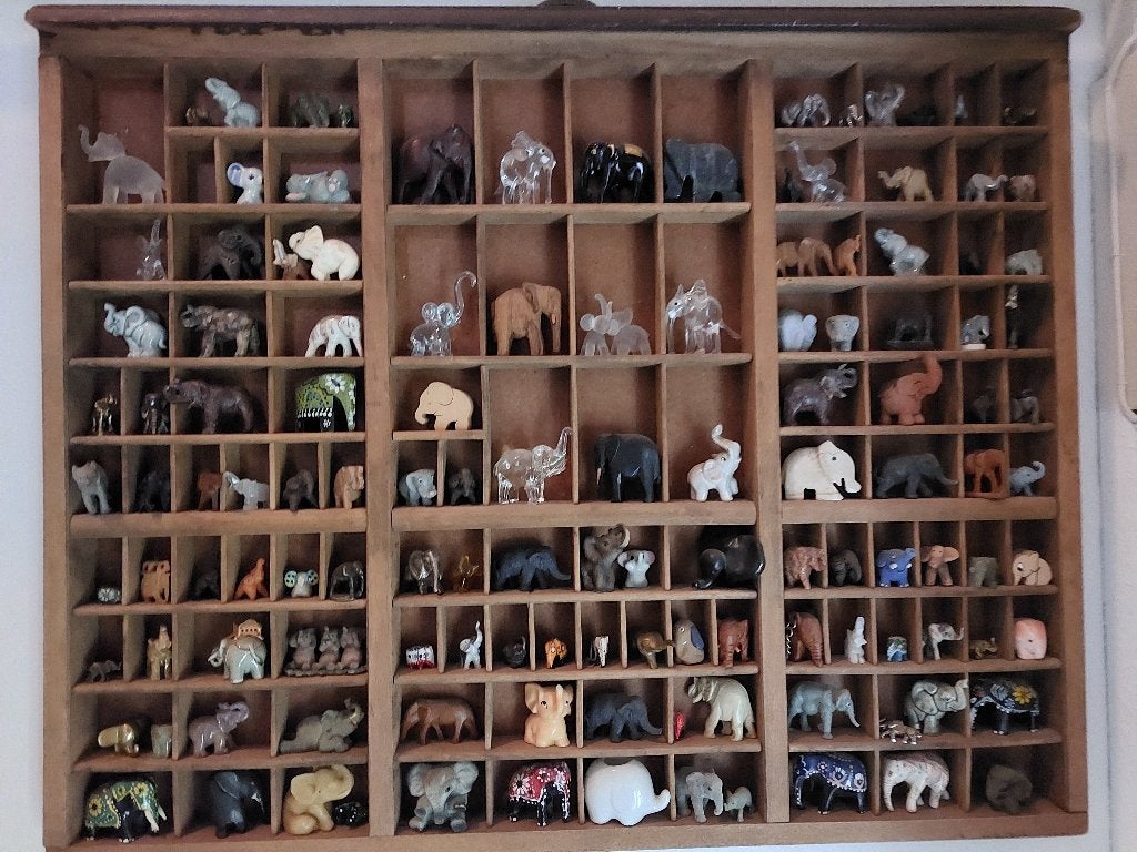 Letterbak met olifant beeldjes, Ophalen of Verzenden, Zo goed als nieuw, Dier