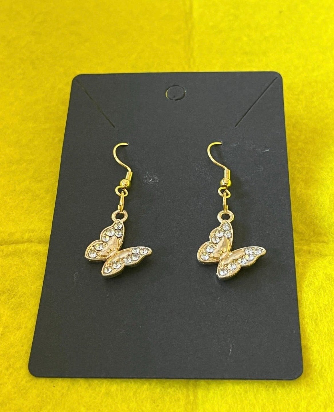 Nieuwe goudkleurige vlinder oorbellen met strass, Overige materialen, Hangers, Verzenden, Nieuw