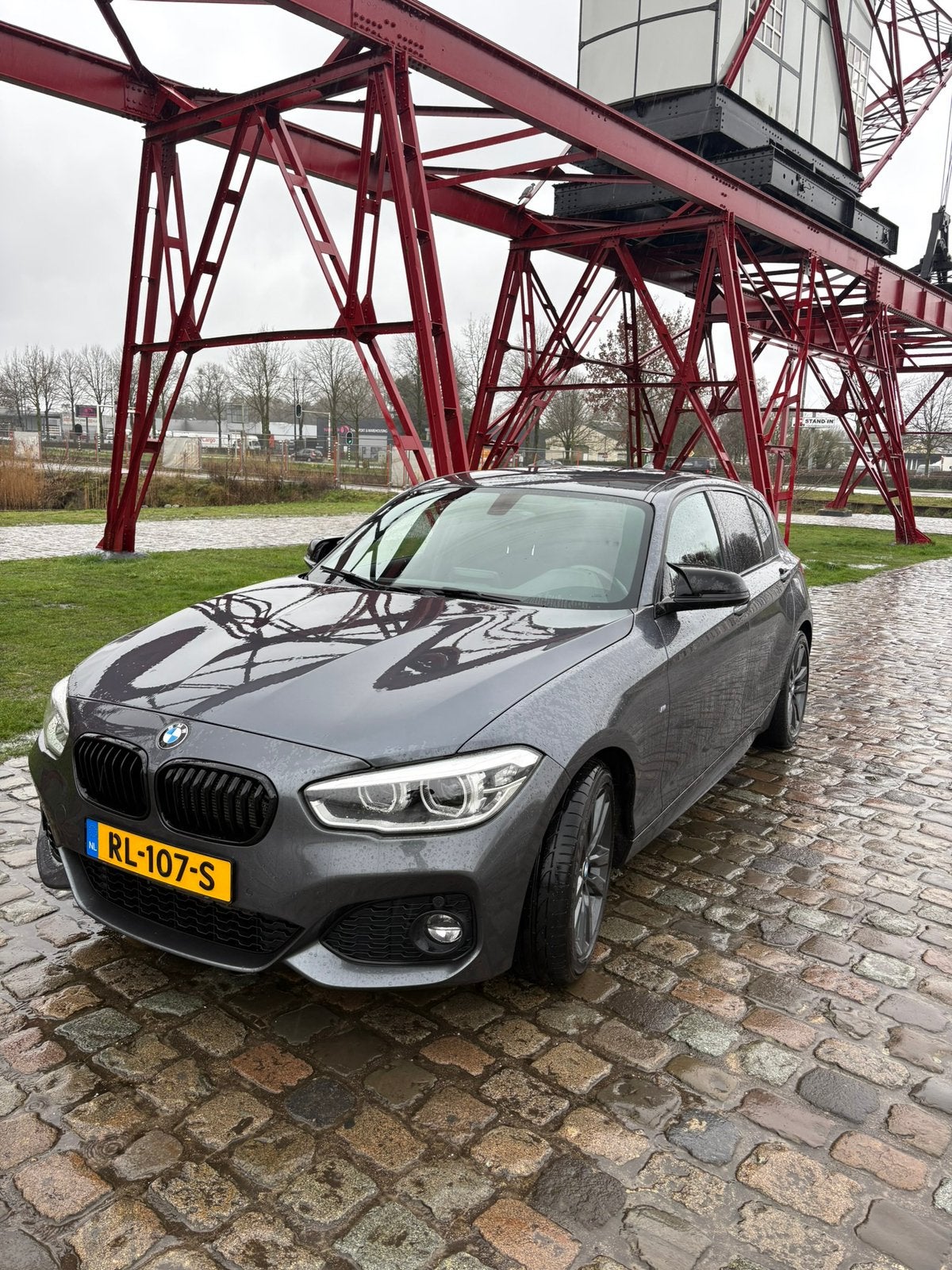 BMW 1-Serie 118i 136pk Aut 2018 Grijs, Auto's, Alcantara, Origineel Nederlands, 650 kg, Particulier