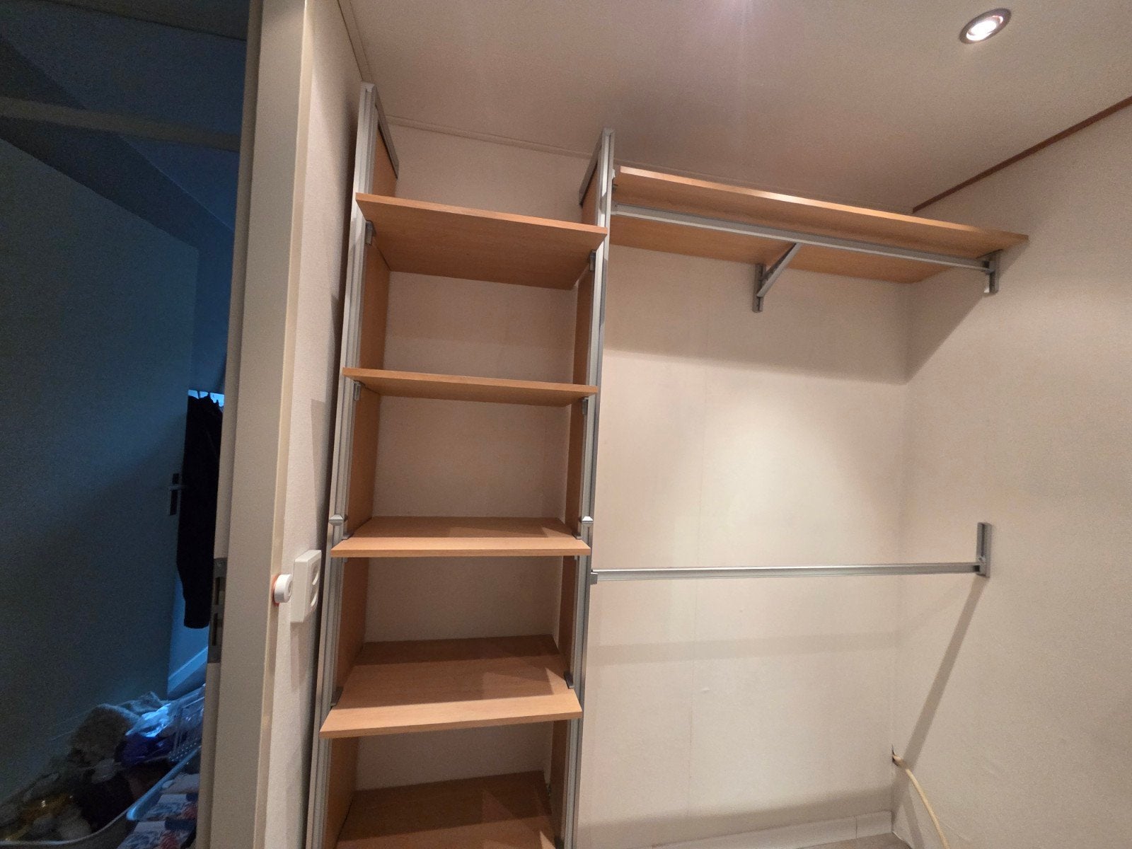 Stellingkast met hangruimte en planken, Ophalen, Gebruikt