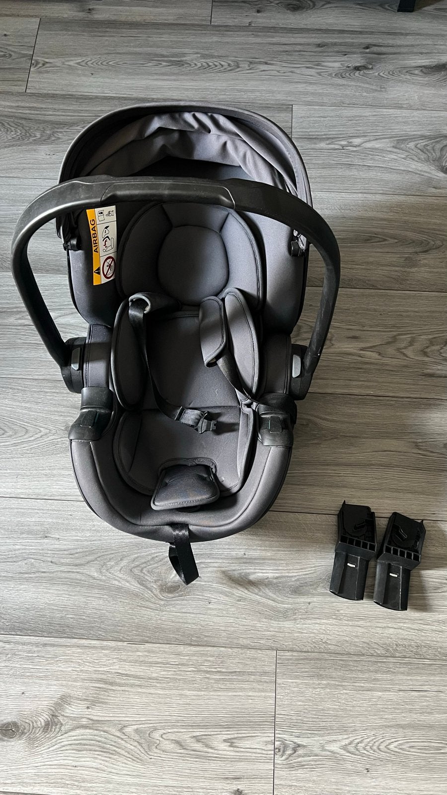 Britax Römer Baby autostoel met adapters, Ophalen, Romer, Autogordel of Isofix, Zijbescherming