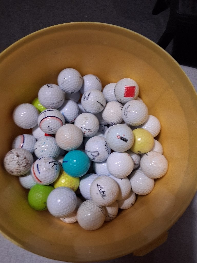 100 budget golfballen, Ophalen of Verzenden, Gebruikt, Bal(len), Overige merken