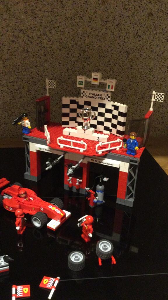 Ferrari Finishline 8672 Lego, Overige thema's, Lego, Ophalen of Verzenden, Zo goed als nieuw