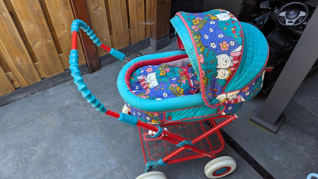 Poppenwagen in zeer goede staat, Ophalen of Verzenden, Zo goed als nieuw