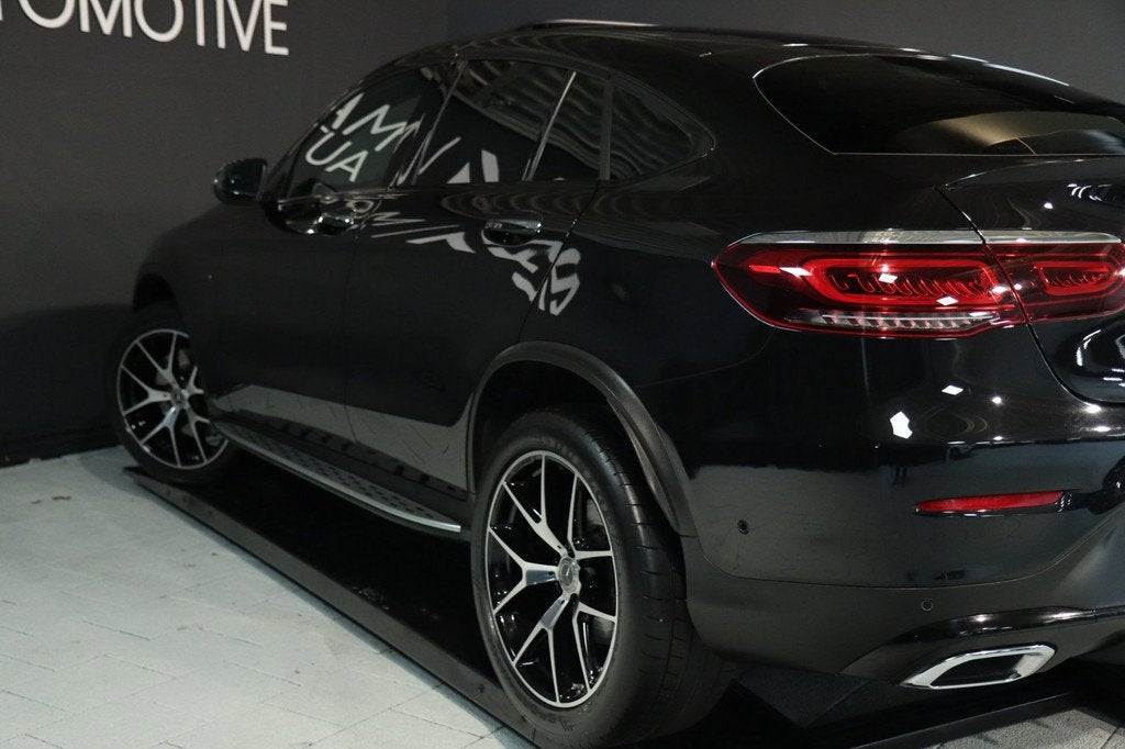 Mercedes-Benz GLC-klasse Coupé 300e 4MATIC AMG / PANO / 360, Automaat, 1940 kg, Gebruikt, Zwart