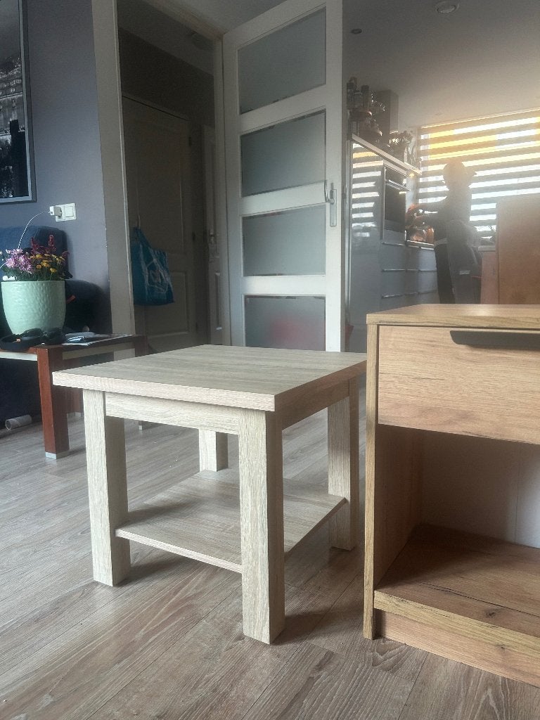 Kastjes en bijzet tafel, Overige materialen, Minder dan 55 cm, Gebruikt, Vierkant