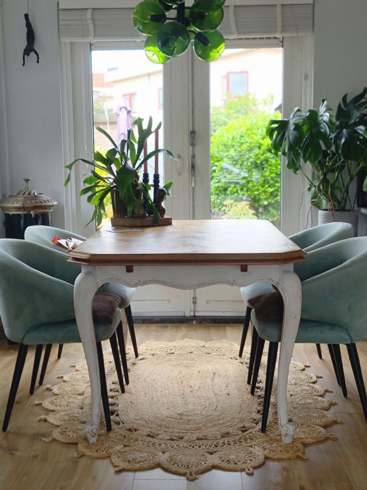 Vintage brocante landelijk Queen Anne uitschuifbare eettafel, Ophalen, 50 tot 100 cm, Zo goed als nieuw, Vijf personen of meer
