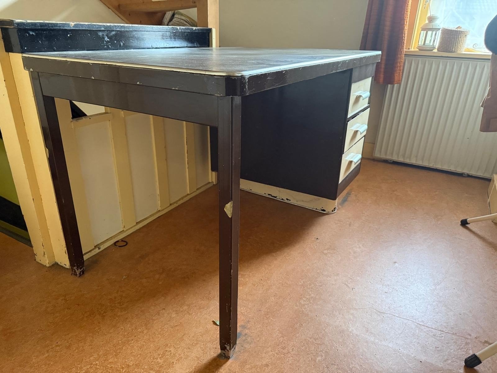 stalen bureau, Ophalen, Gebruikt, Met lades, Overige materialen