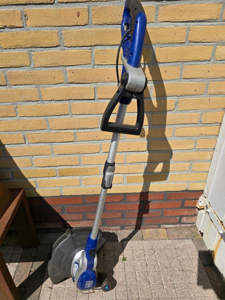 Elektrische grastrimmer Lux Tools E-RT-550/27, Gebruikt, Ophalen of Verzenden, Lux Tools, 10 tot 30 cm