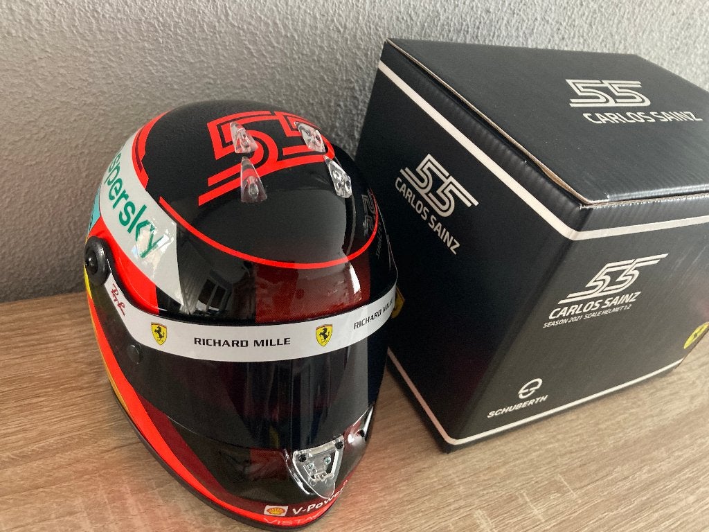 Carlos Sainz 1:2 helm 2021 Schuberth Ferrari Formule 1, Ophalen of Verzenden, Nieuw, Formule 1