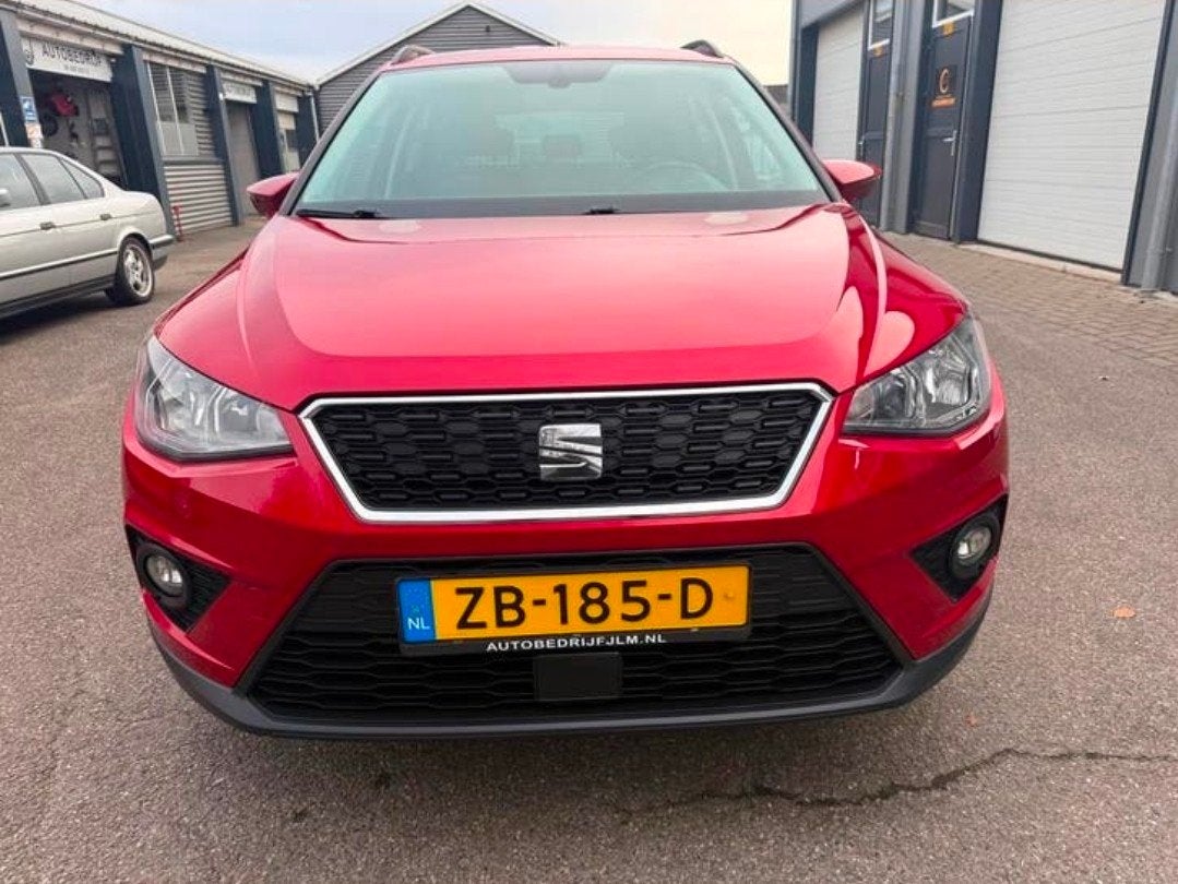 Seat Arona 1.0 TSI 115pk 2019 Rood, Auto's, Voorwielaandrijving, Adaptive Cruise Control, 49 €/maand, Origineel Nederlands