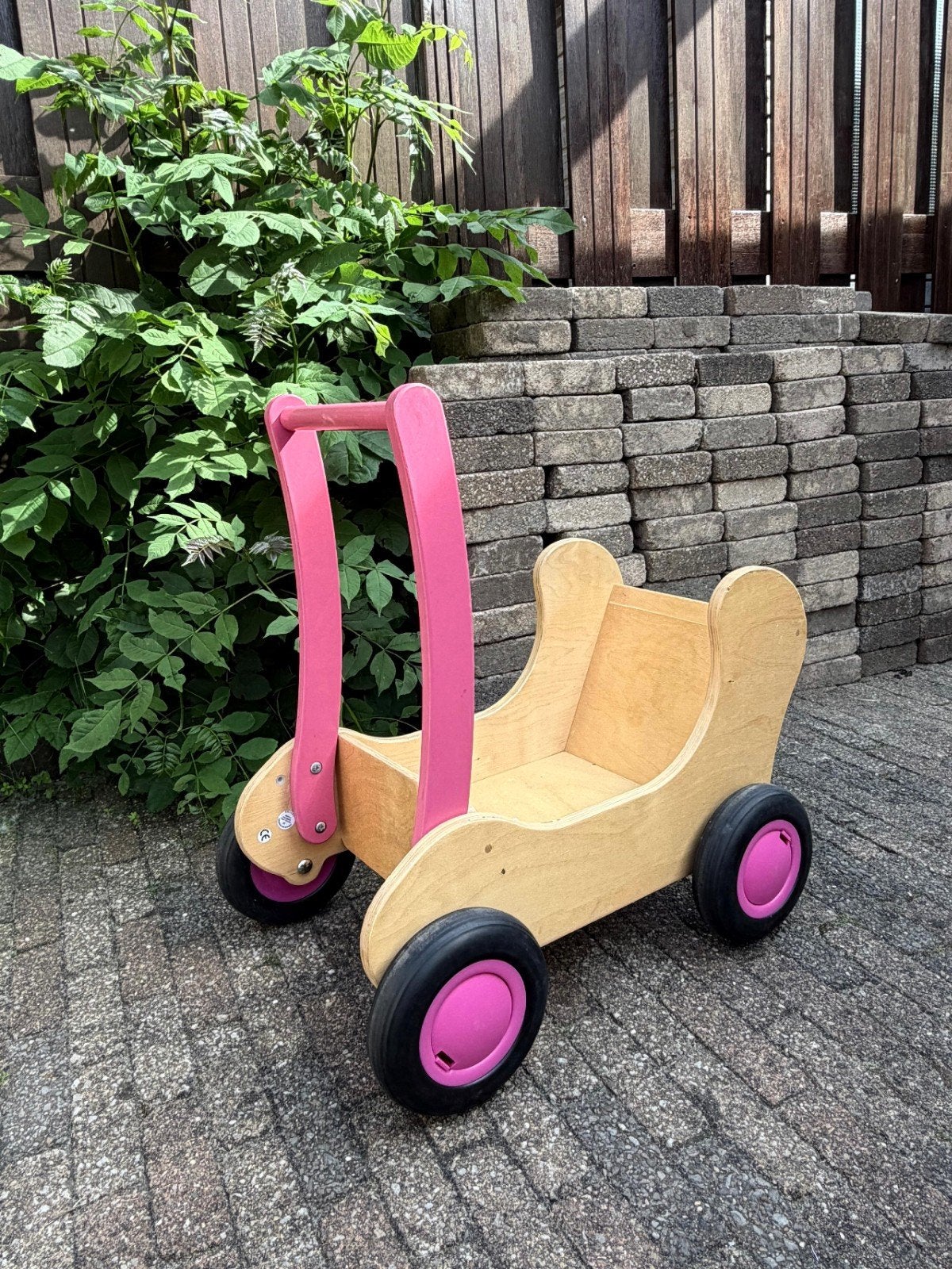 Houten loopwagen met roze accenten, Ophalen, Gebruikt, Overige typen, Met wieltjes