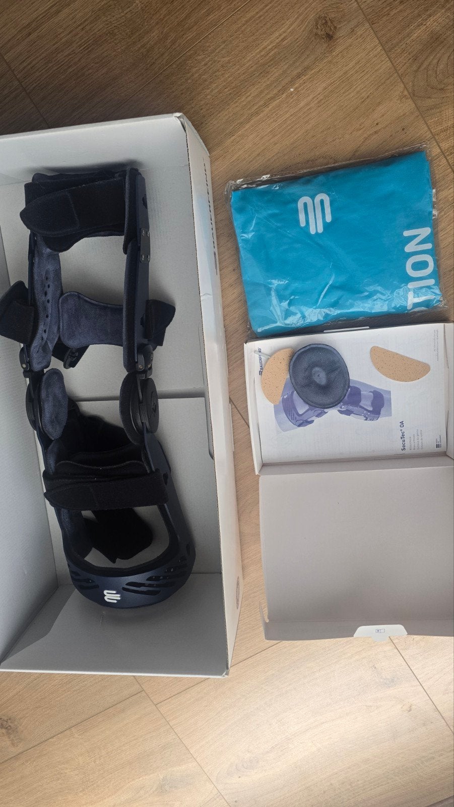 Bauerfeind SecuTec OA kniebrace maat 2 rechts, Ophalen of Verzenden, Zo goed als nieuw, Overige typen