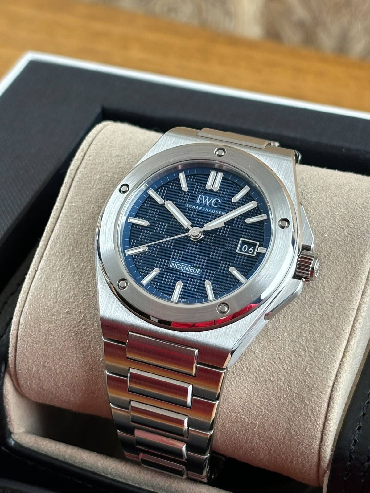 IWC Ingenieur – IW328907 – Like New – Full Set 2026, Ophalen, Zo goed als nieuw, Staal, Overige merken