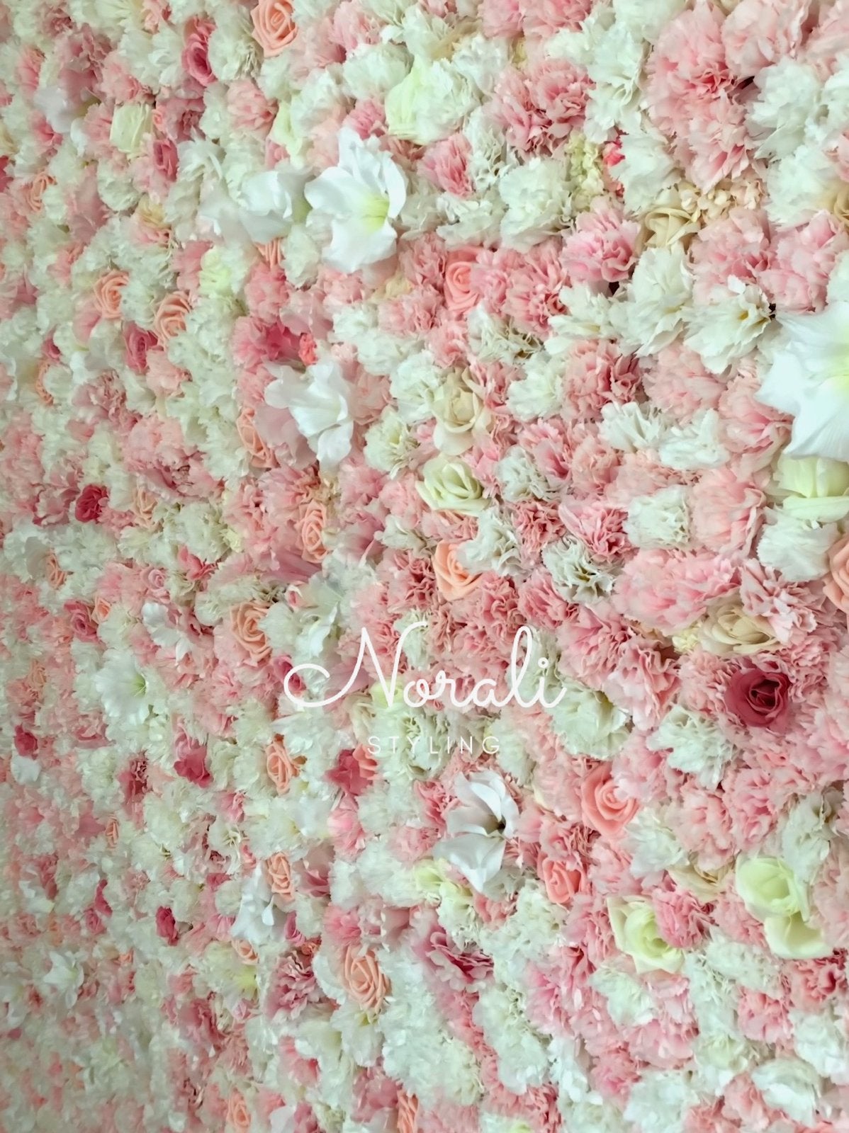 Flowerwall pink - Verhuur - 200 x 300 cm - bloemen - Party, Hobby en Vrije tijd, Feestartikelen | Verhuur, Ophalen, Zo goed als nieuw