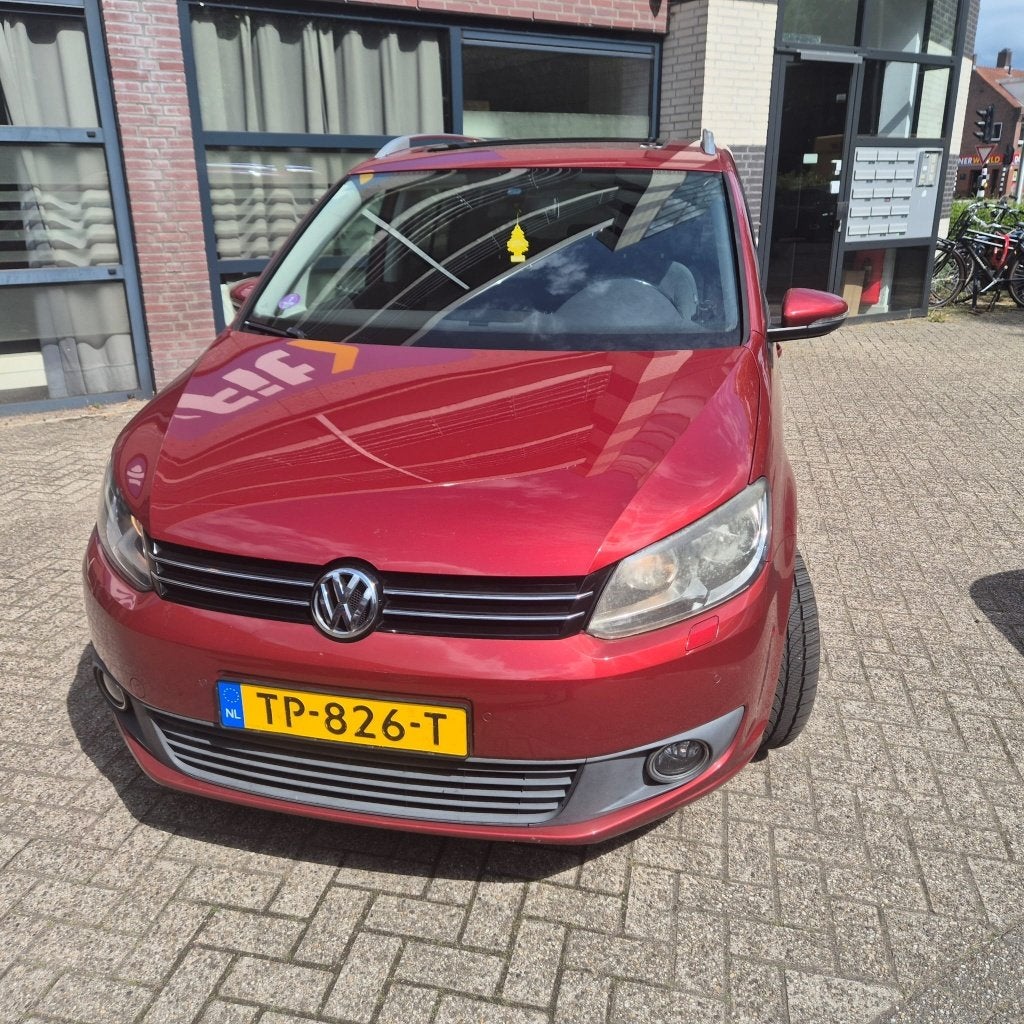 Volkswagen Touran 1.4 TSI 103KW Cross 2011 Rood, Auto's, Volkswagen, Voorwielaandrijving, 15 km/l, 1416 kg, 4 cilinders