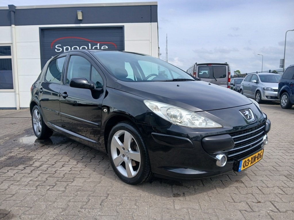 Peugeot 307 2.0-16V Dealer onderhouden/140pk/Leer/Apk 04-'27, Auto's, Dealer onderhouden, Gebruikt, 1225 kg, 4 cilinders