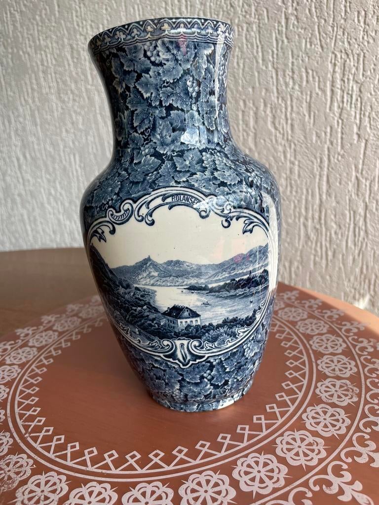 De Rhein. Vaas, Ophalen of Verzenden