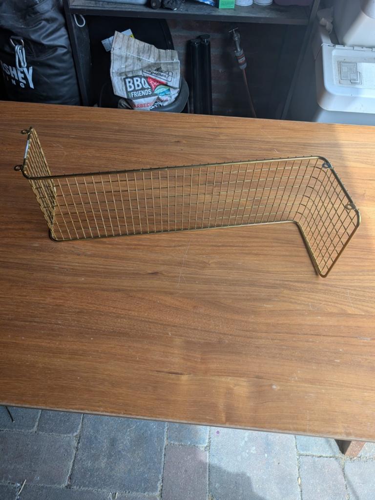 Gouden Stalen Wandplank / Boekenplank Decoratie, Ophalen of Verzenden, Zo goed als nieuw