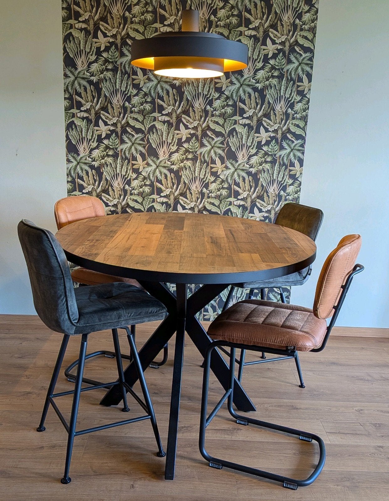 Avalox bartafel / countertafel / eettafel met 4 barstoelen